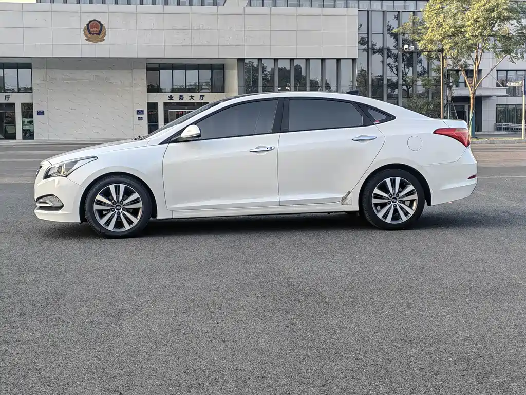 Hyundai Mistra — миниатюра 2