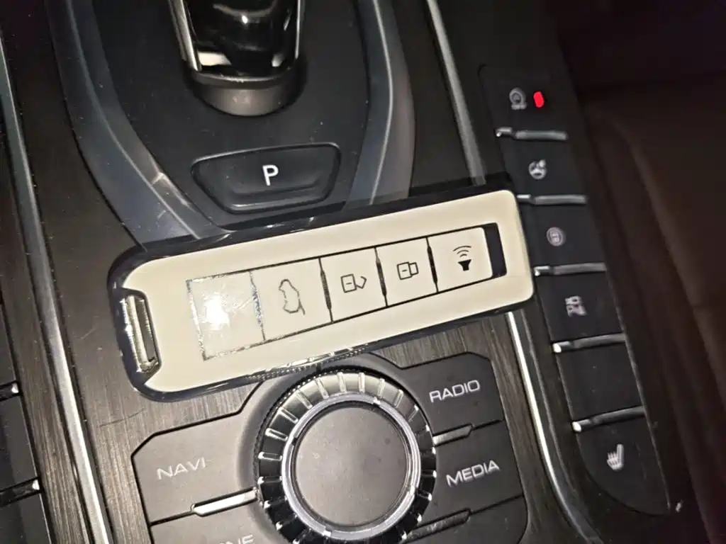 Wey Wey VV6 — миниатюра 9