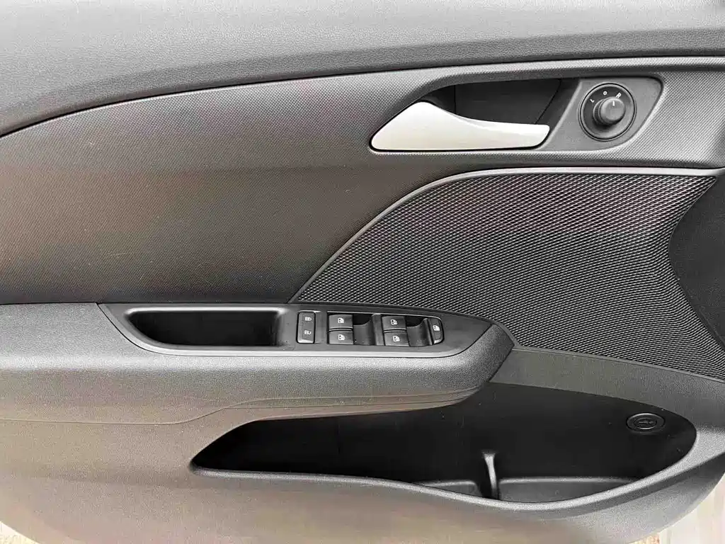 Chevrolet Cavalier — миниатюра 8