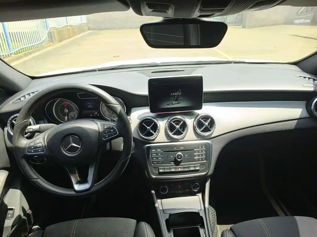 Mercedes-Benz CLA 2016 CLA 200