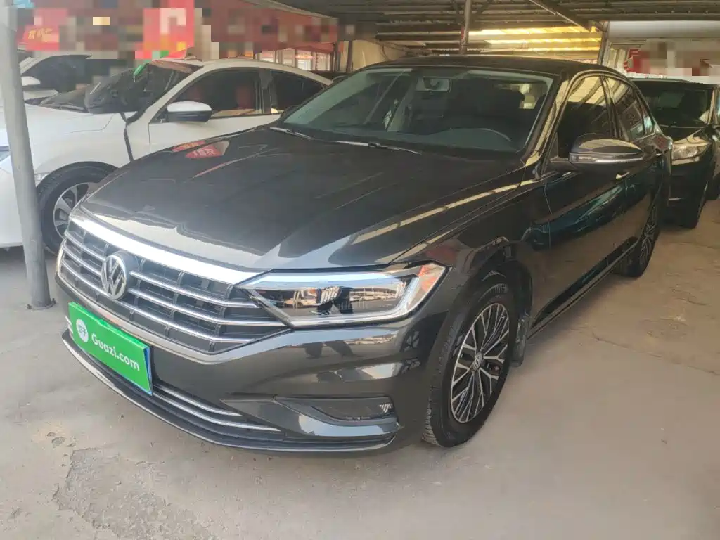 Volkswagen Sagitar