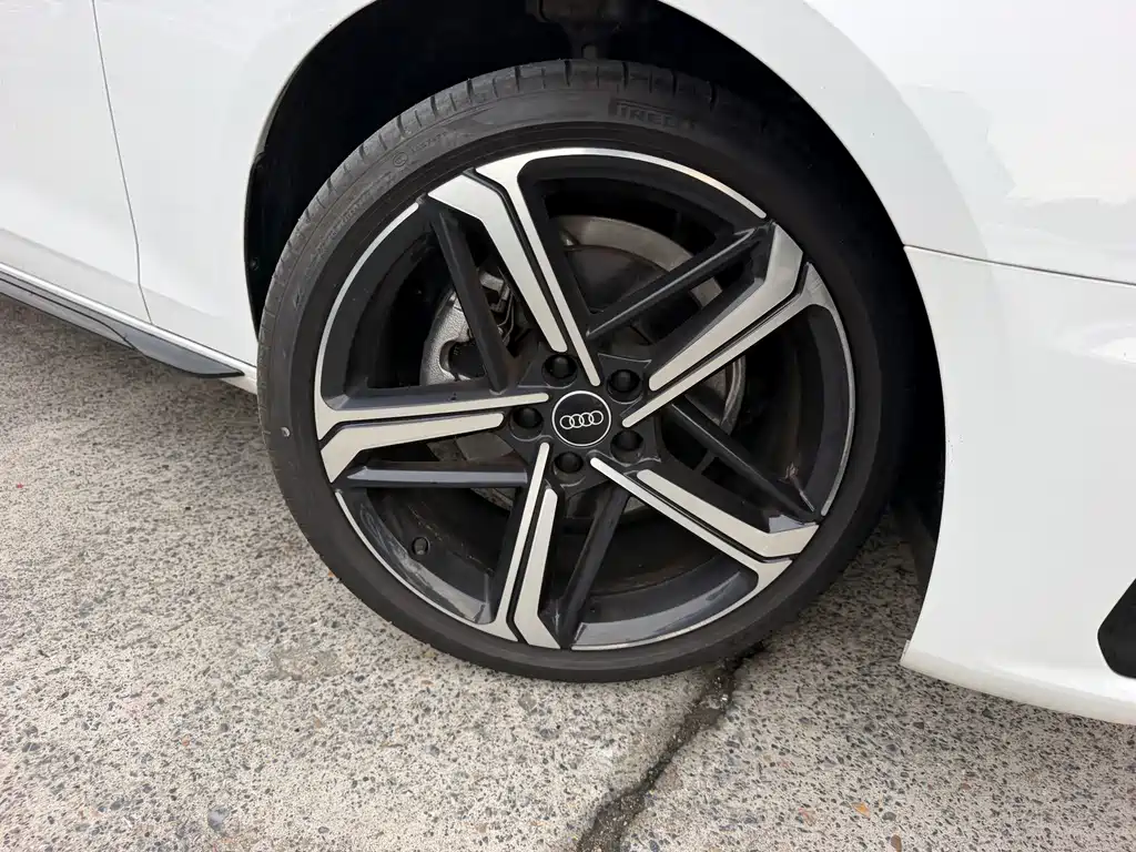 Audi A4L — миниатюра 13