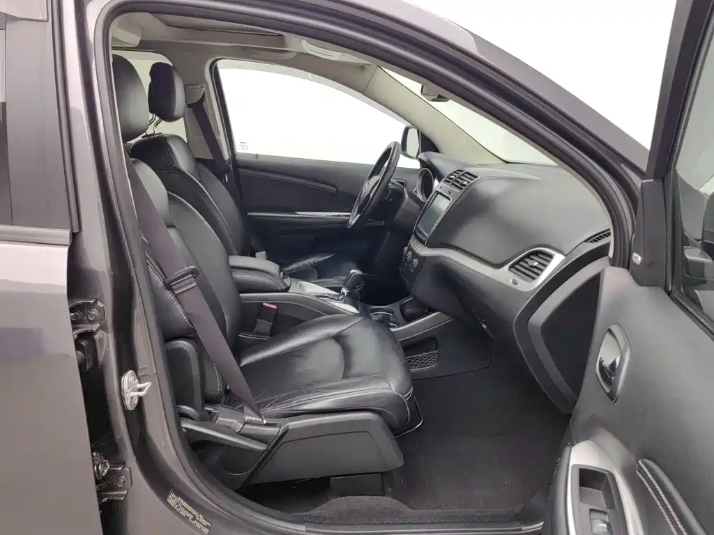 Dodge Journey — миниатюра 23