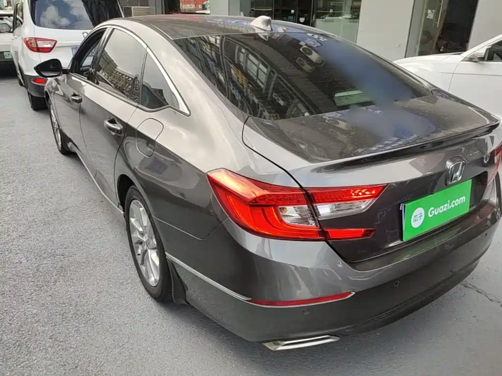 Honda Accord — миниатюра 5
