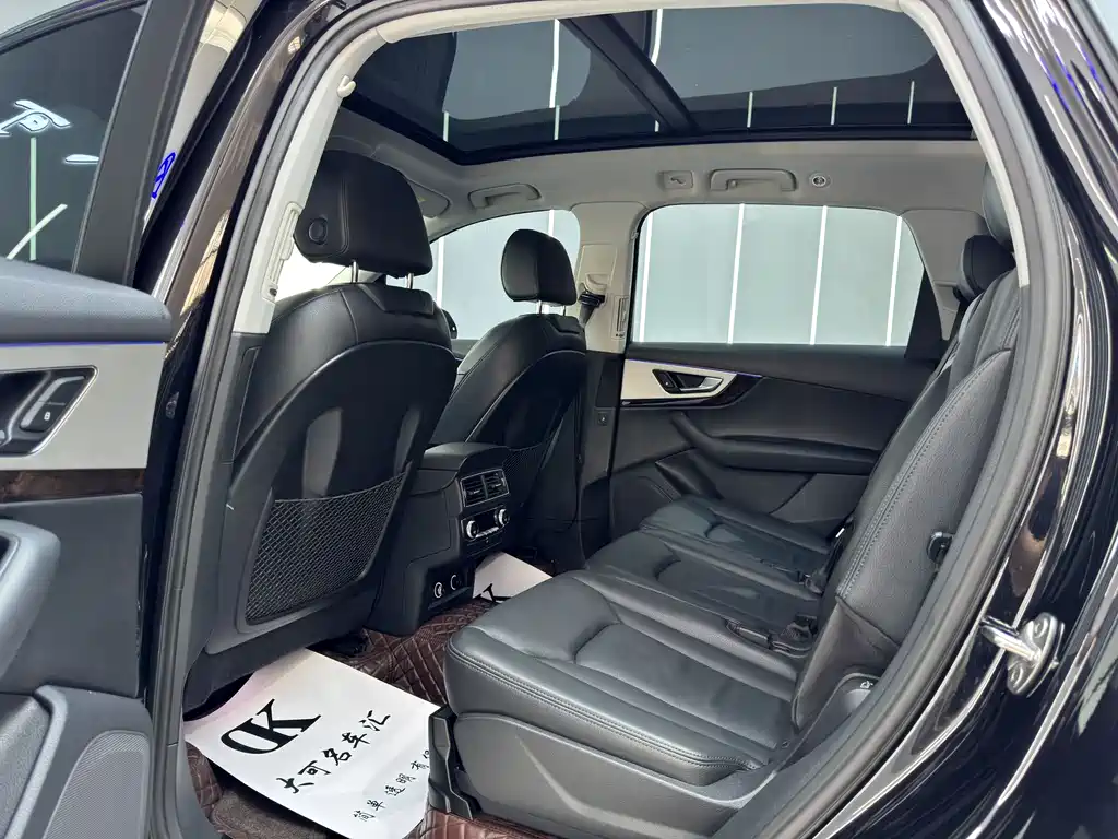 Audi Q7 2019 55 TFSI S line Sport