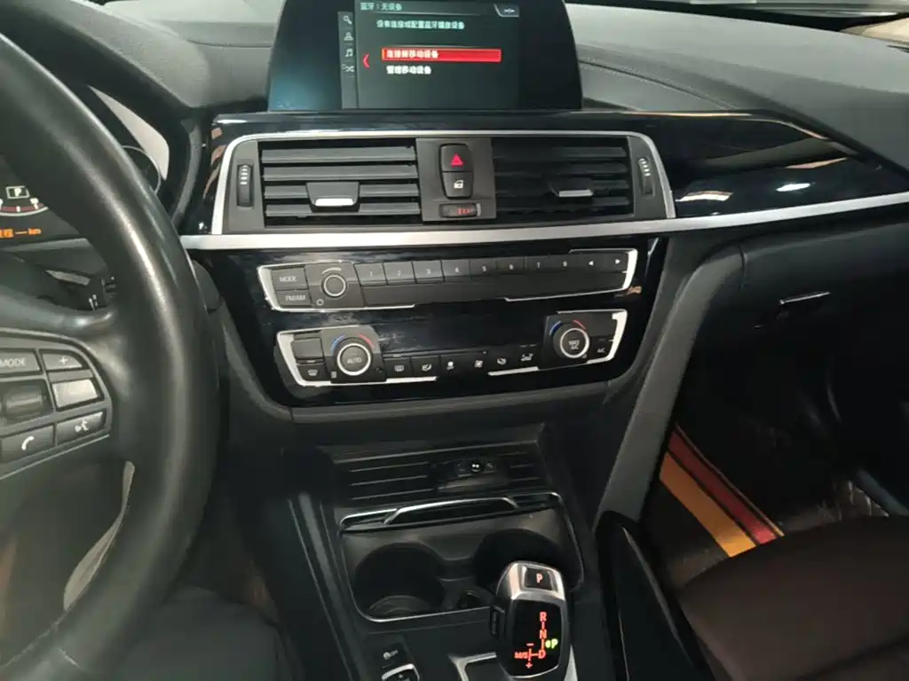 BMW 3 Series — миниатюра 13