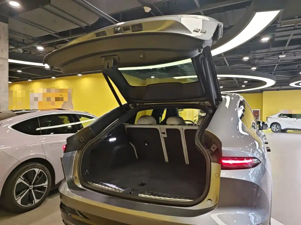 NIO EC6 — миниатюра 19