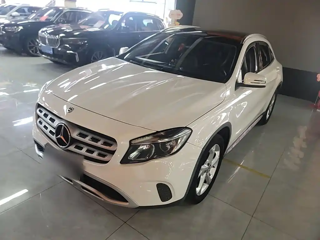 Mercedes-Benz GLA — миниатюра 2
