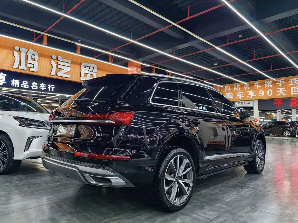Audi Q7 — миниатюра 15