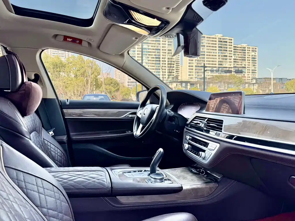 BMW 7 Series 7 2019 740Li Lead Luxury