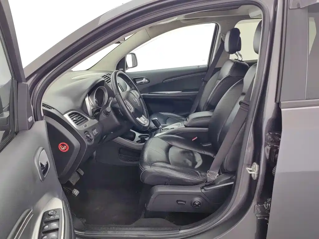 Dodge Journey — миниатюра 10