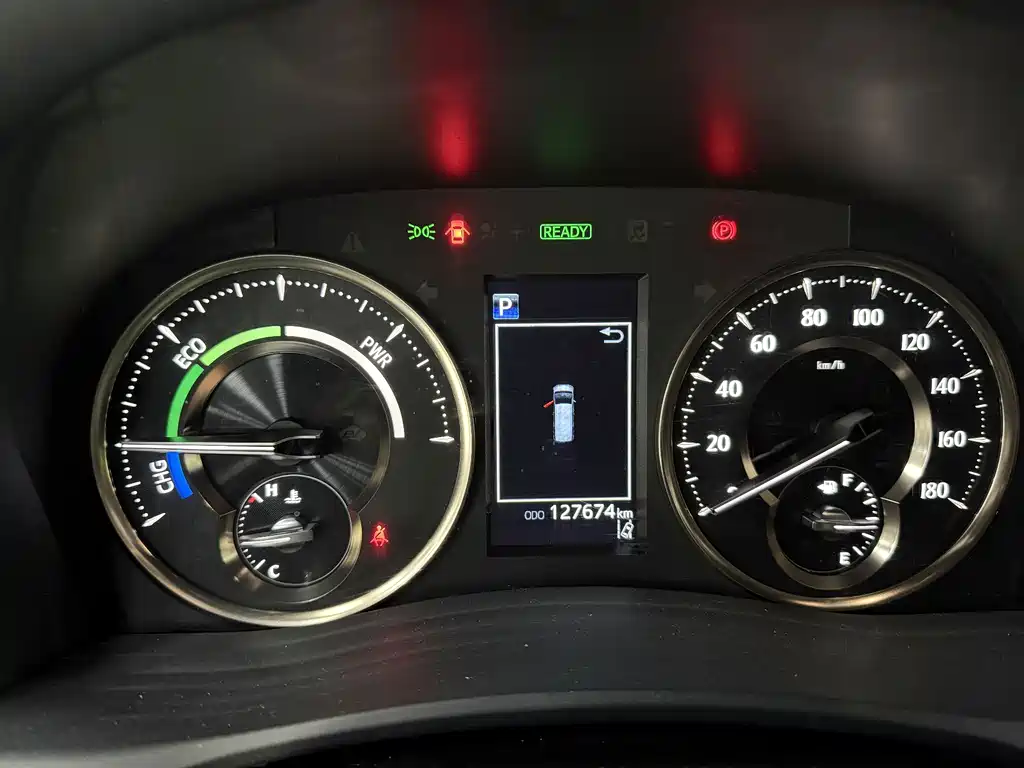 Toyota Vellfire — миниатюра 10