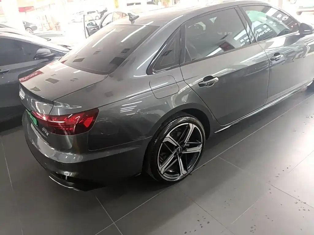 Audi A4L — миниатюра 7