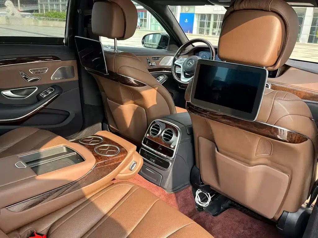 Mercedes-Benz S-Class — миниатюра 13