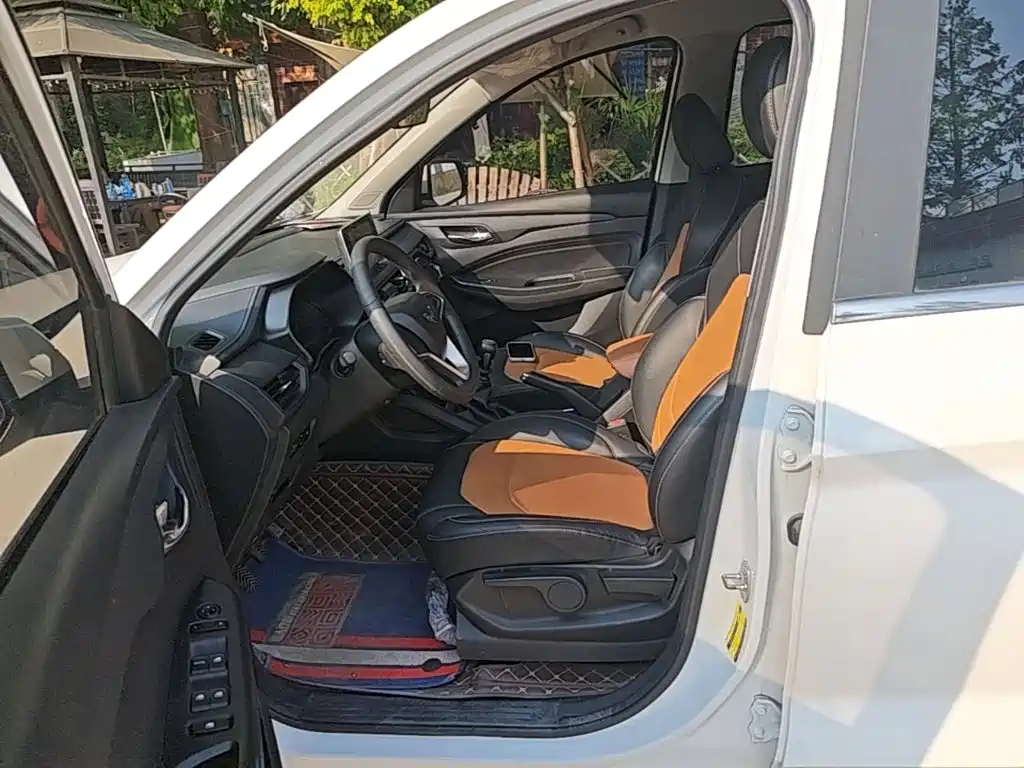 Wuling Hongguang S3 — миниатюра 15