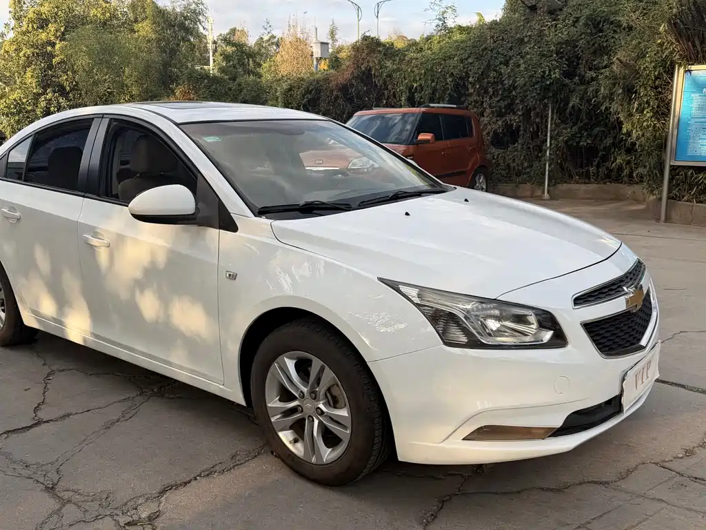 Chevrolet Cruze — миниатюра 12