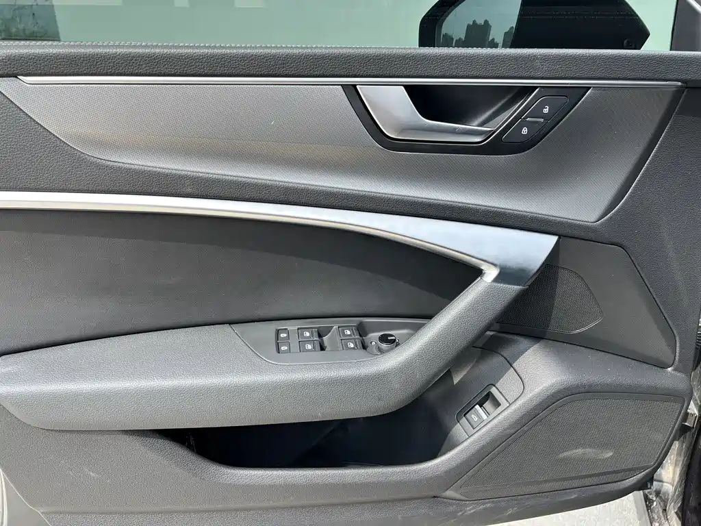 Audi A7L — миниатюра 11