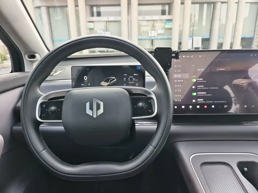Leapmotor Leapmotor C10 — миниатюра 12