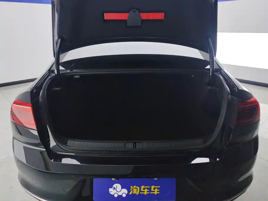 Volkswagen Magotan — миниатюра 4