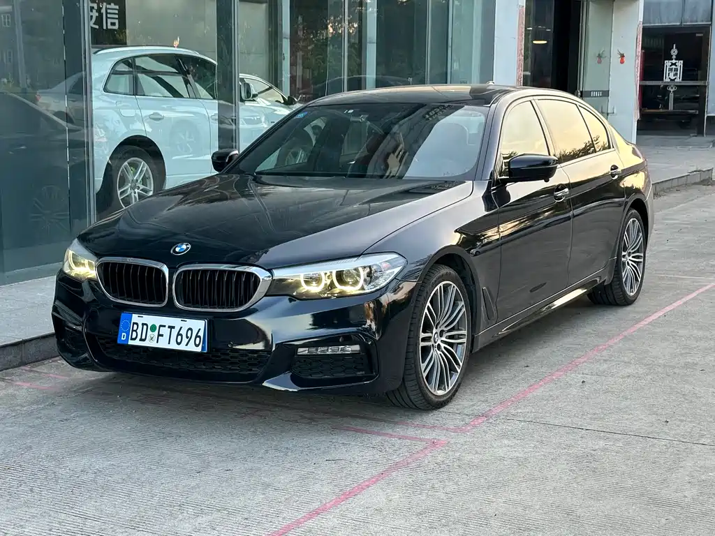 BMW  5 SERIES
