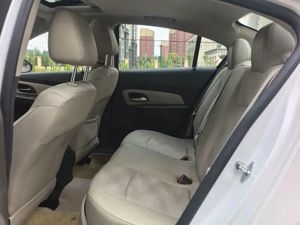 Chevrolet Cruze — миниатюра 7