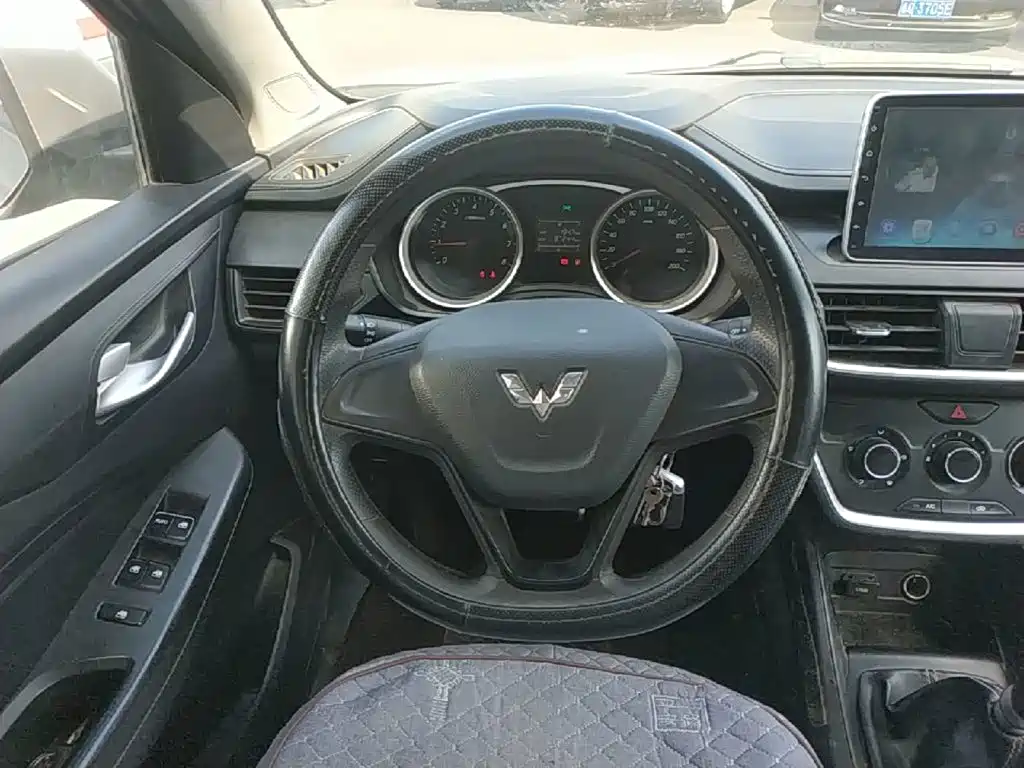 Wuling Hongguang S3 — миниатюра 11