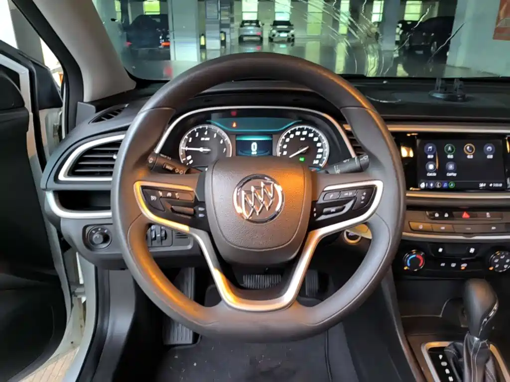 Buick Excelle — миниатюра 11