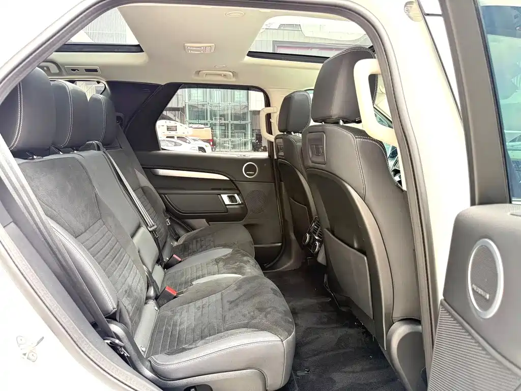Land Rover Discovery — миниатюра 9