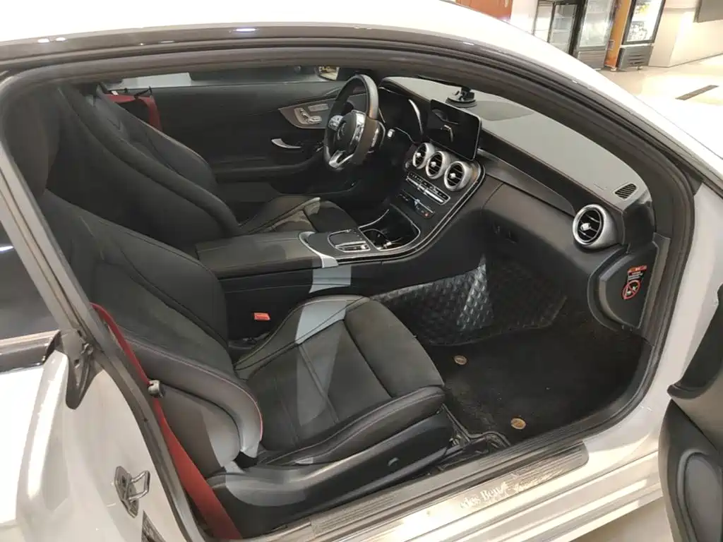 Mercedes-Benz C-Class (Import) — миниатюра 25