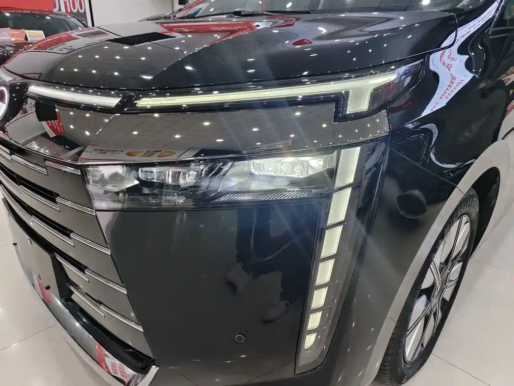 GAC Motor Trumpchi E8 PHEV — миниатюра 11