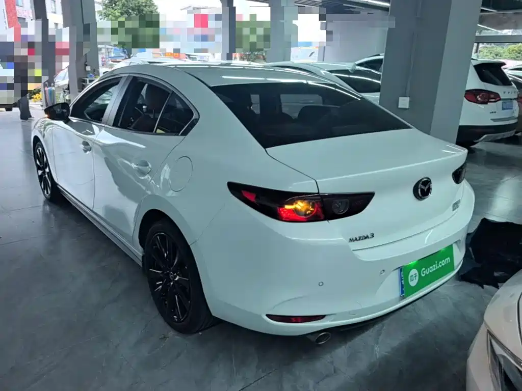 Mazda 3 Axela — миниатюра 5