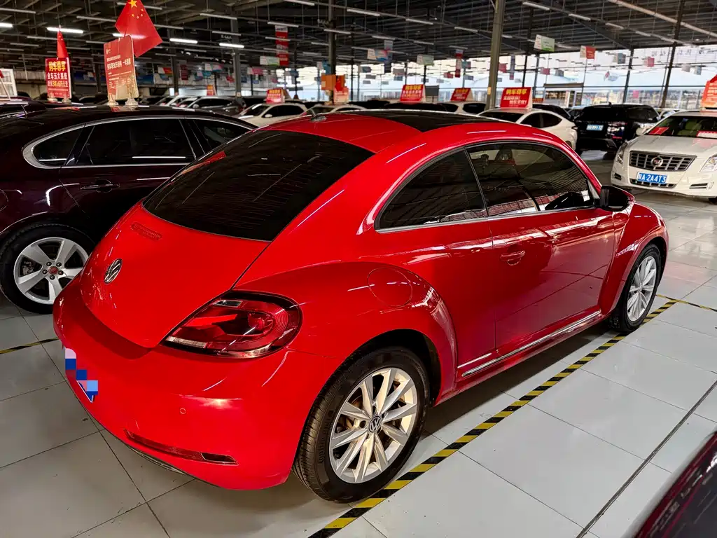VOLKSWAGEN BEETLE