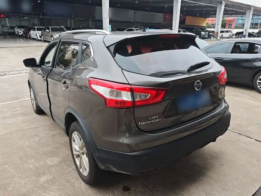 Nissan Qashqai — миниатюра 5