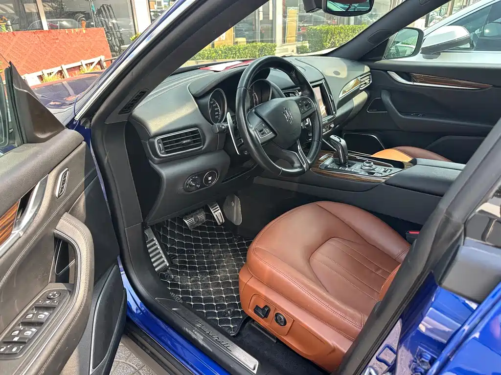 Maserati Levante — миниатюра 8