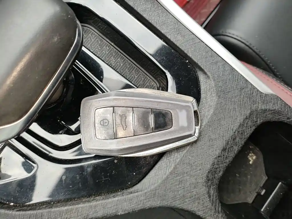 Geely Binyue — миниатюра 9