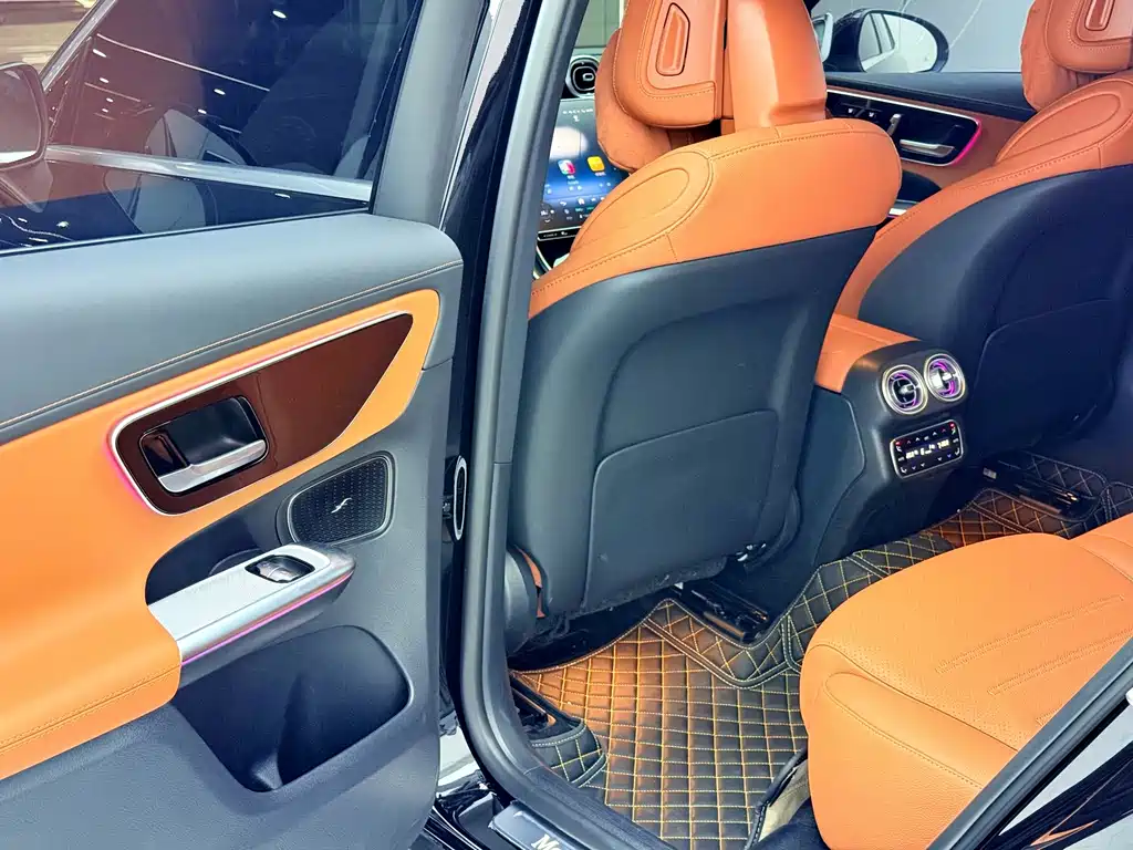 Mercedes-Benz GLC — миниатюра 8