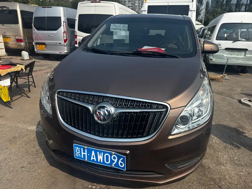 Buick GL8 — миниатюра 2