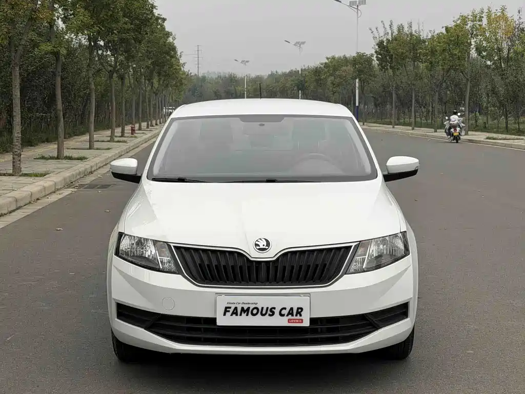 Skoda Rapid — миниатюра 2