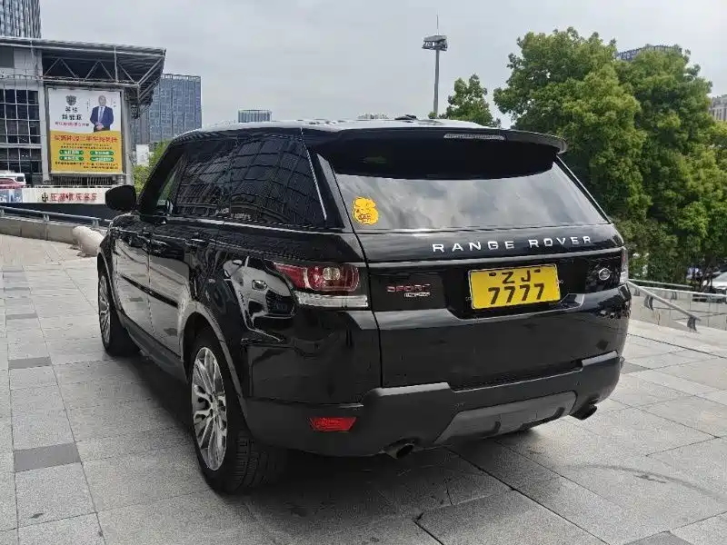 Land Rover Sport — миниатюра 9