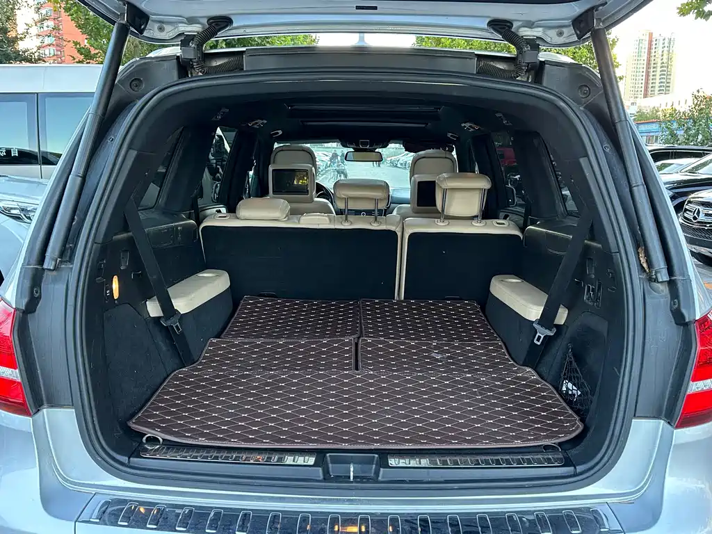 Mercedes-Benz GLS — миниатюра 14