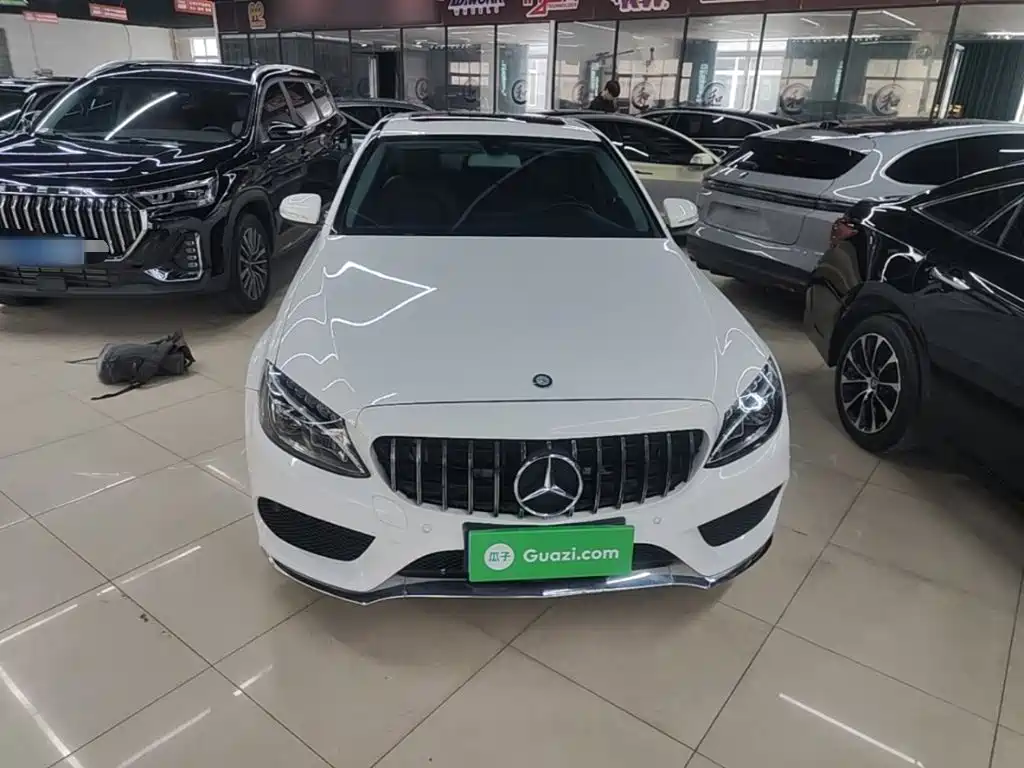 Mercedes-Benz C-Class — миниатюра 3