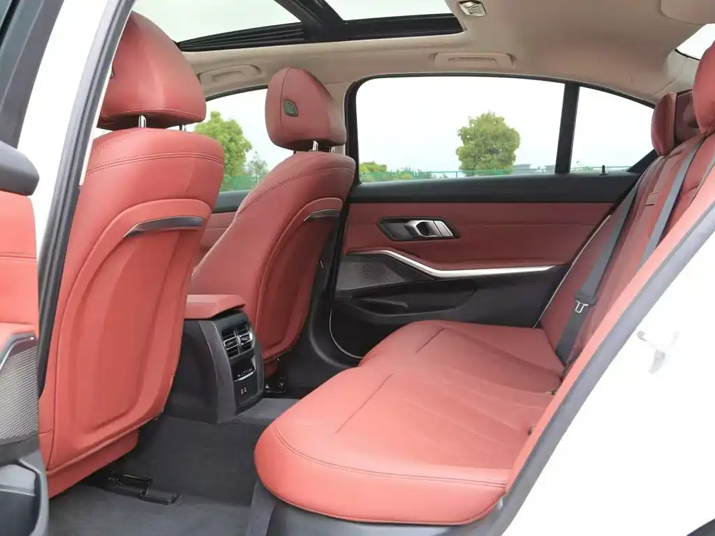 BMW i3 2022 eDrive 35 L