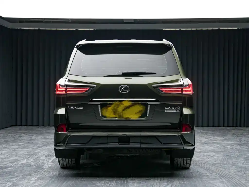 Lexus LX — миниатюра 5