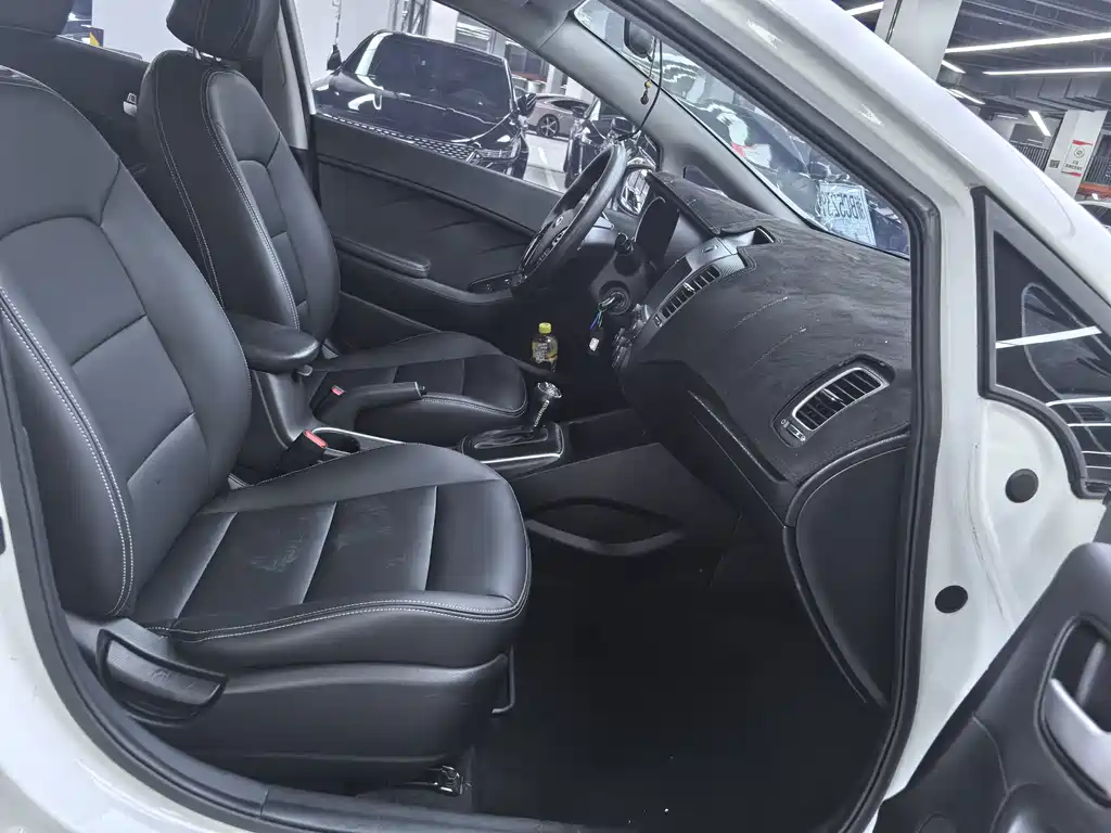 Kia K3 — миниатюра 12