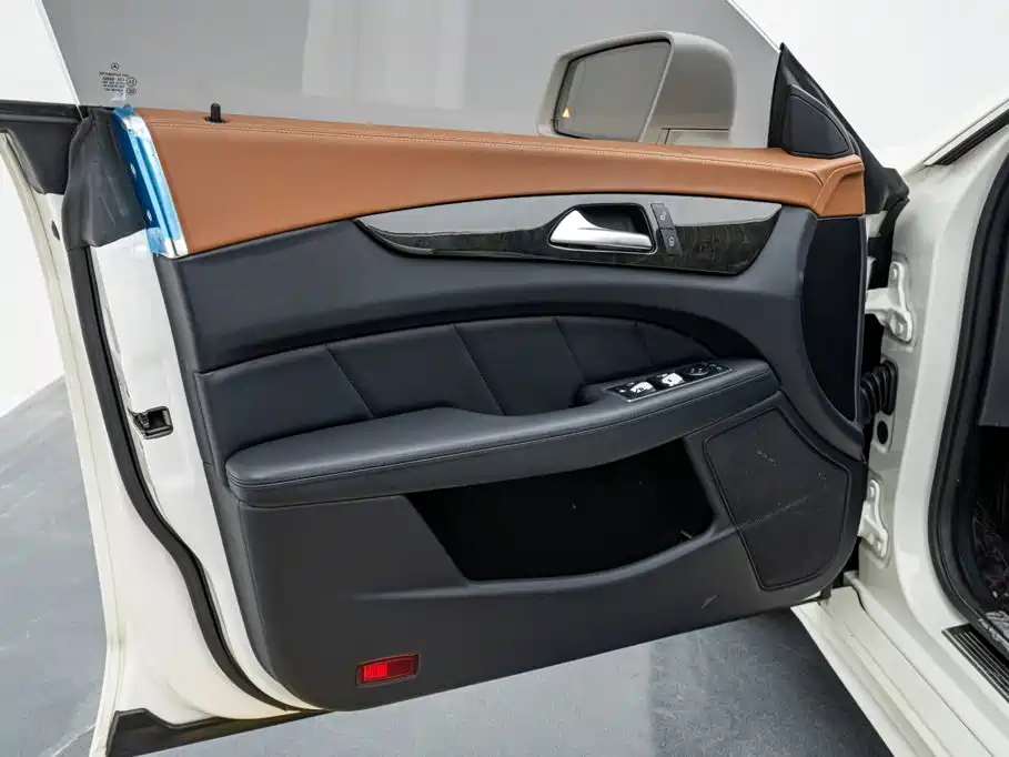 Mercedes-Benz CLS — миниатюра 29