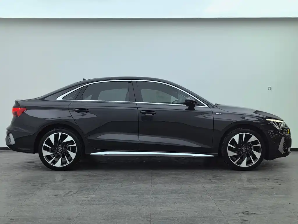 Audi A3 2024 A3L Limousine 35 TFSI Fashion Sport