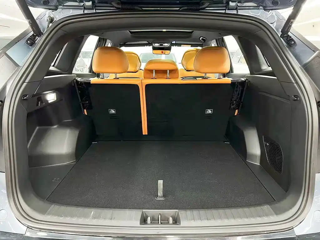 Geely Boyue L — миниатюра 20