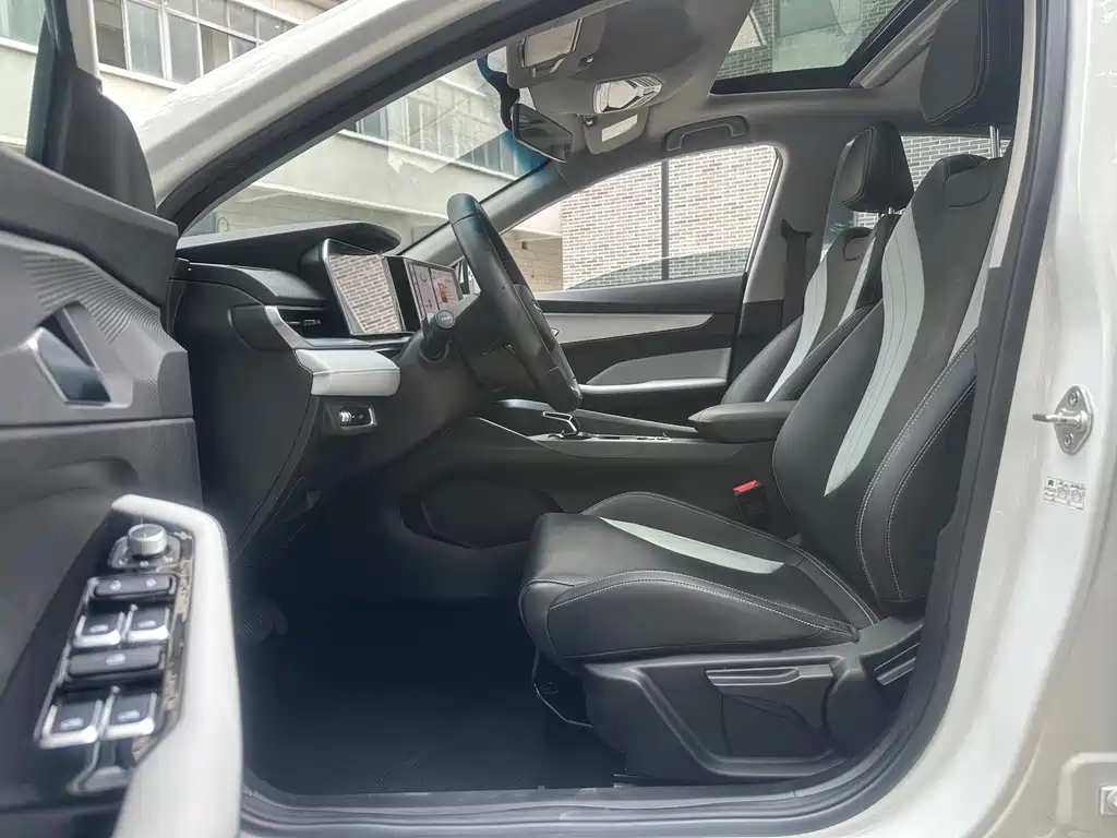 Geely Binrui — миниатюра 9