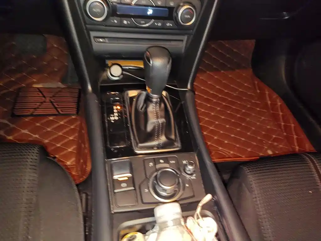 Mazda 3 Axela — миниатюра 10