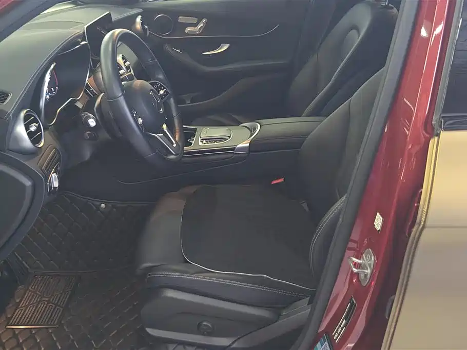 Mercedes-Benz GLC 2021 GLC 300 4MATIC SUV